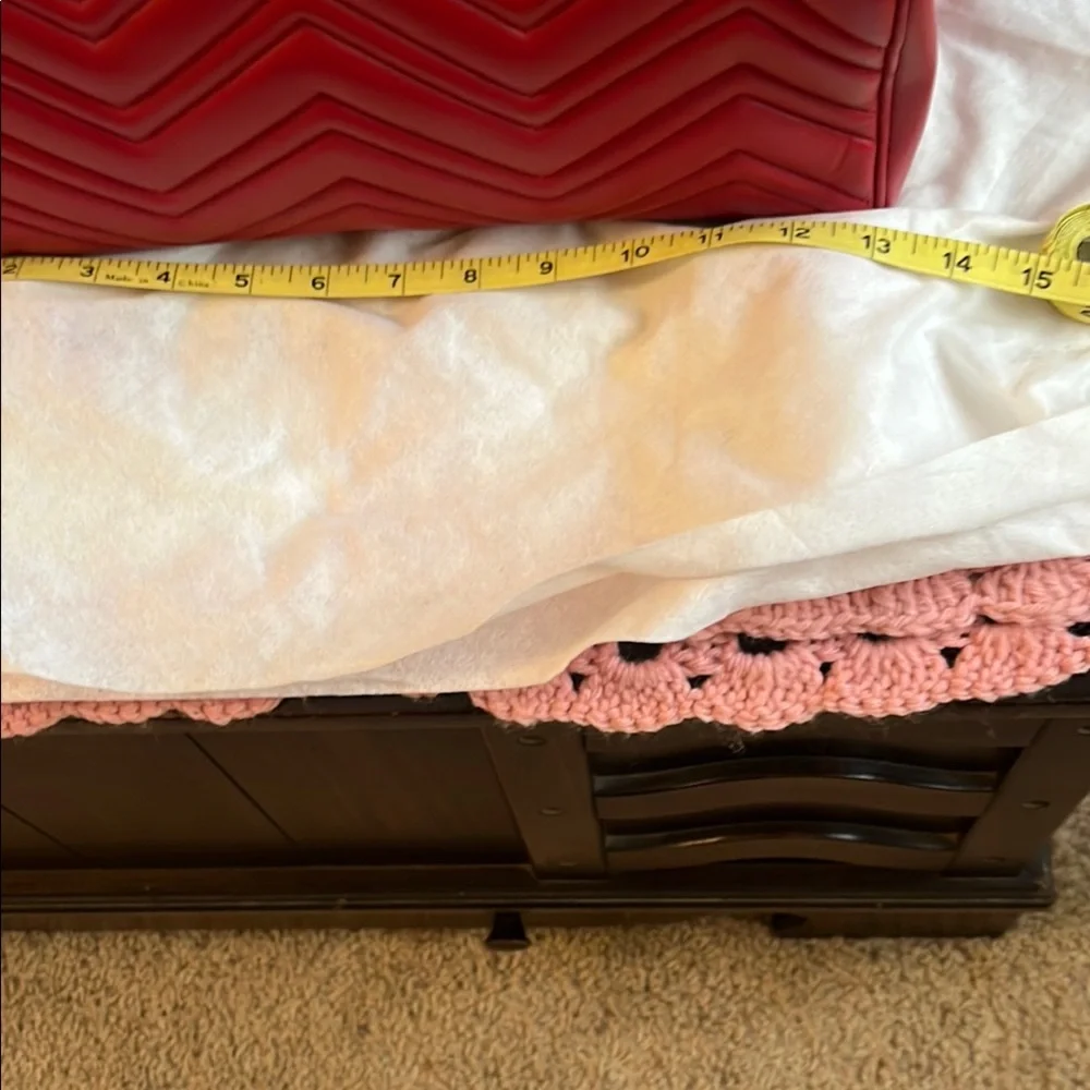 Gucci Red Shoulder Bag with Gold Hardware - Picture 13 of 16